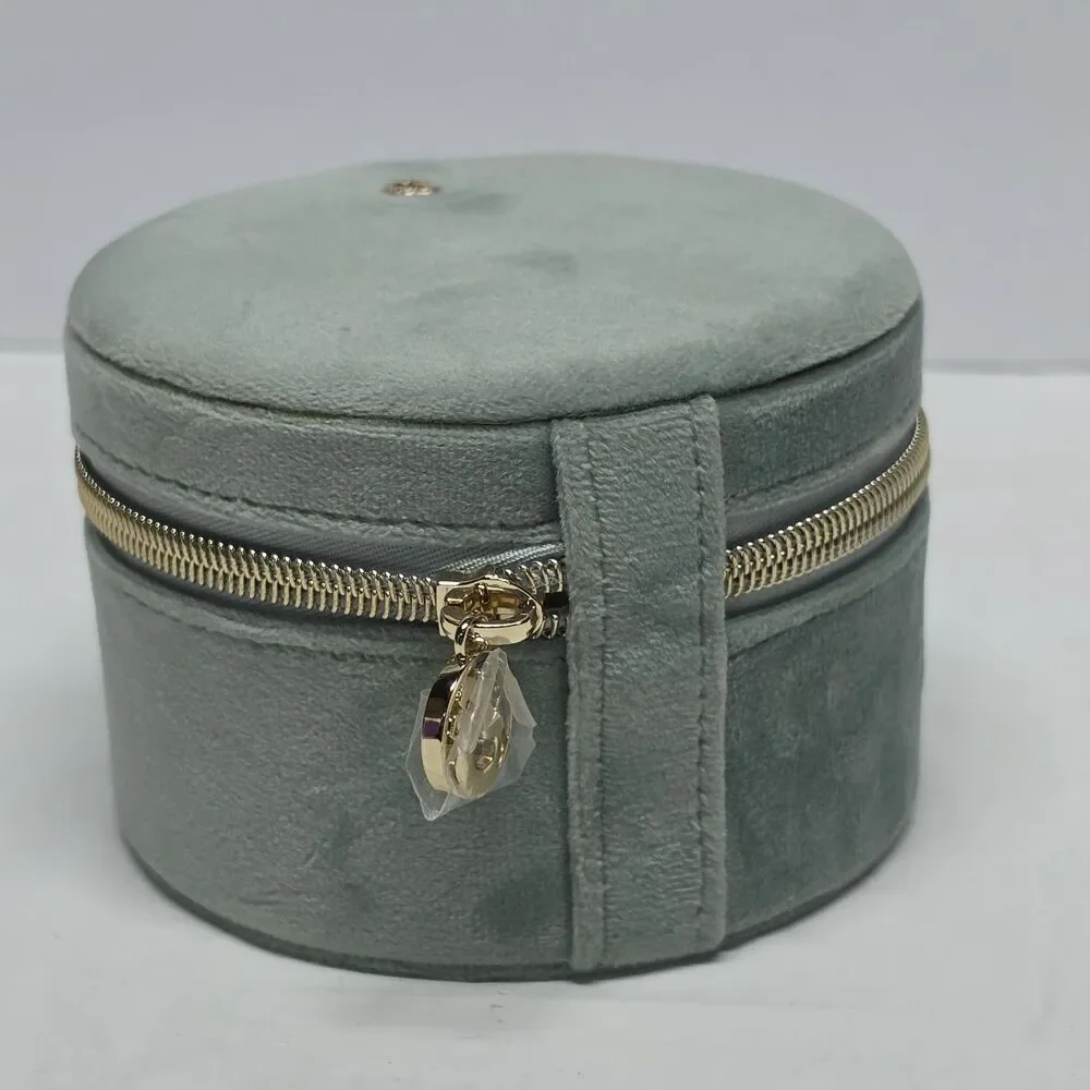 NWOT Spartina 449 Round Jewelry Travel Case Dusty Blue Velvet Organizer Box